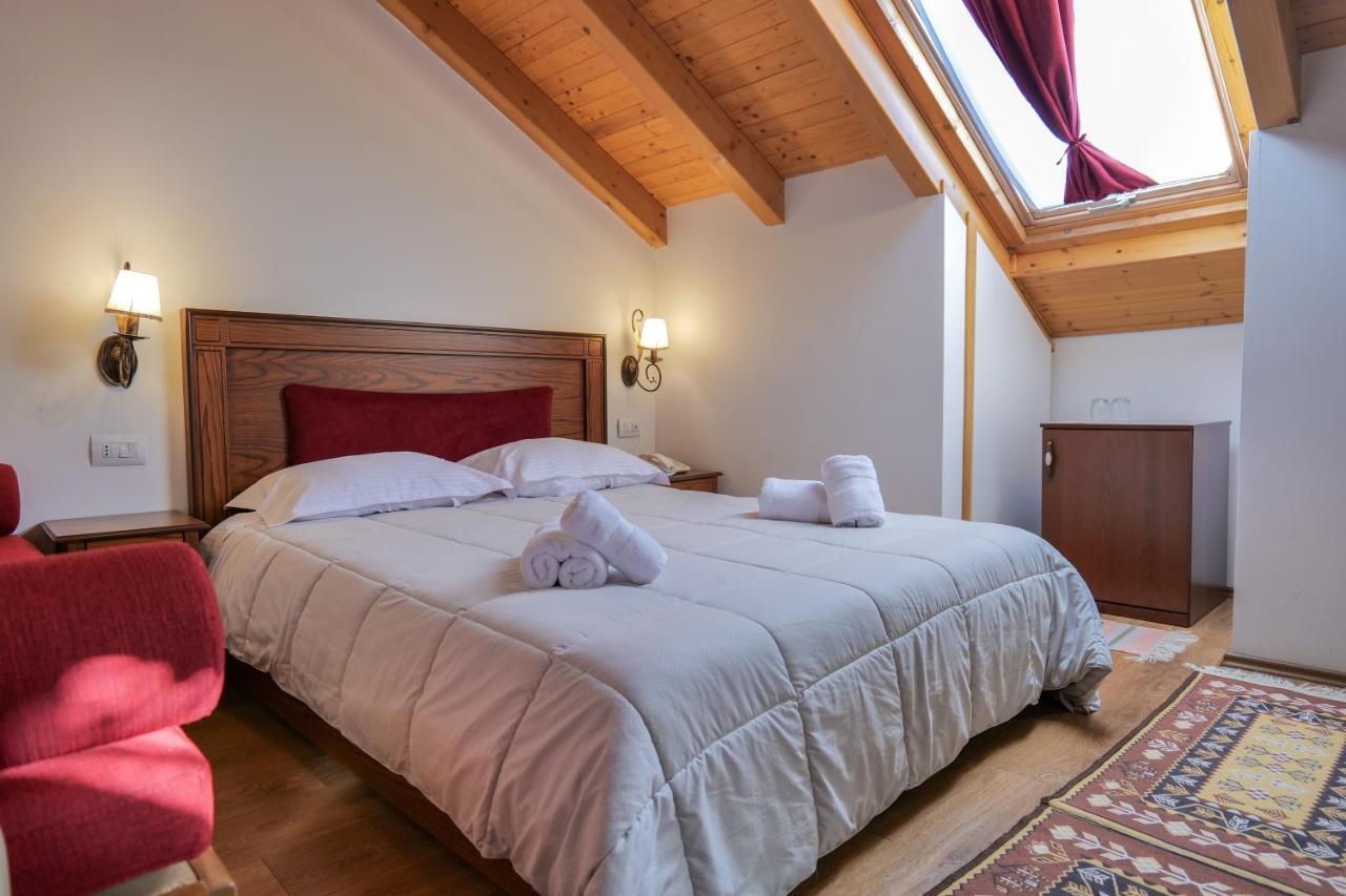 Hotel Bineri Gjirokastër Eksteriør billede